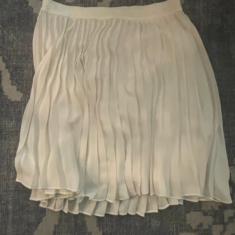 Express Cream A-Line Pleated Skirt